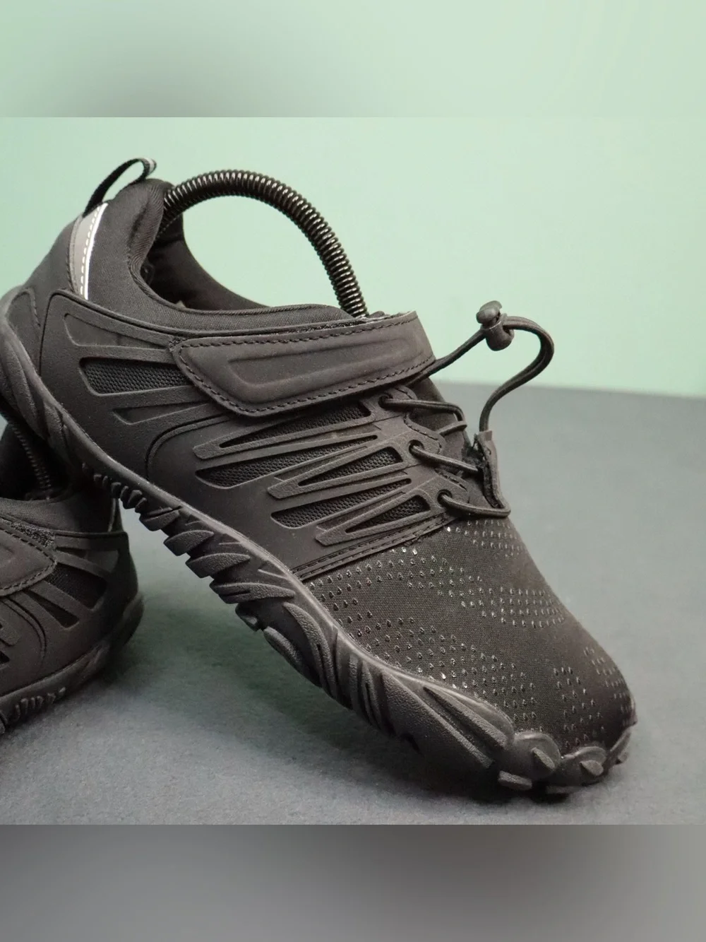 Mens Womens Barefoot Shoes Minimalist Trail Runner Wide Toe Box Black Sz 40 EU⁠